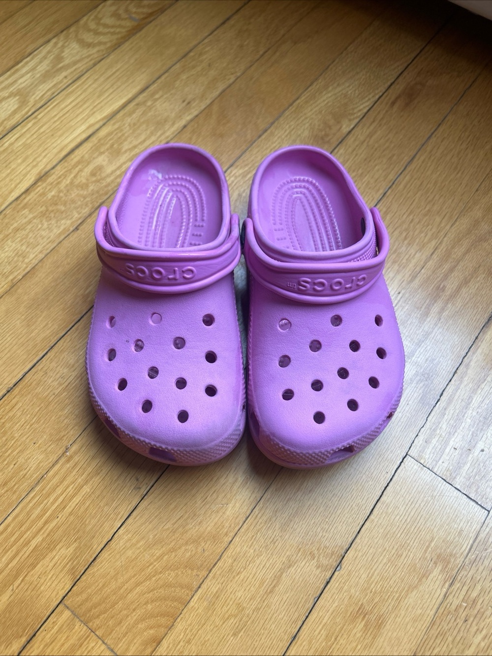 CROCS Kids Clog in Bright Pink size~J-2